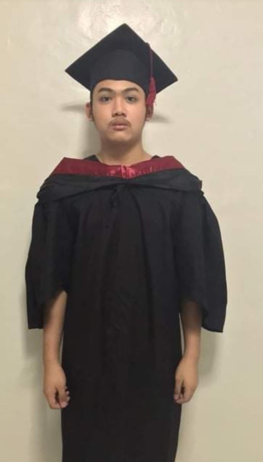 Toga: associate and bachelor degree